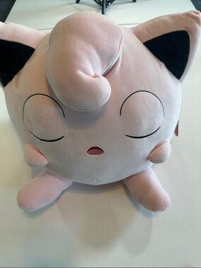 Pokémon Sleeping Jigglypuff Plush Figure NWT